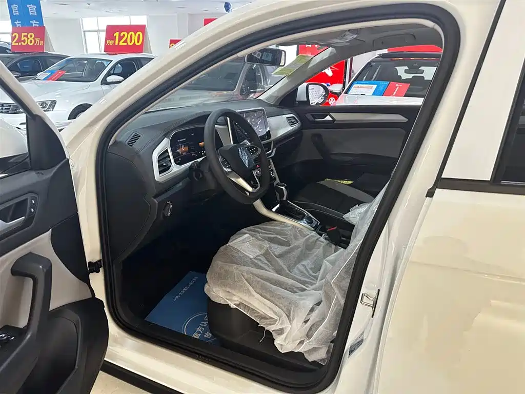 Volkswagen T-ROC 2025 Facelift 280TSI DSG 2WD Time Edition фото 30
