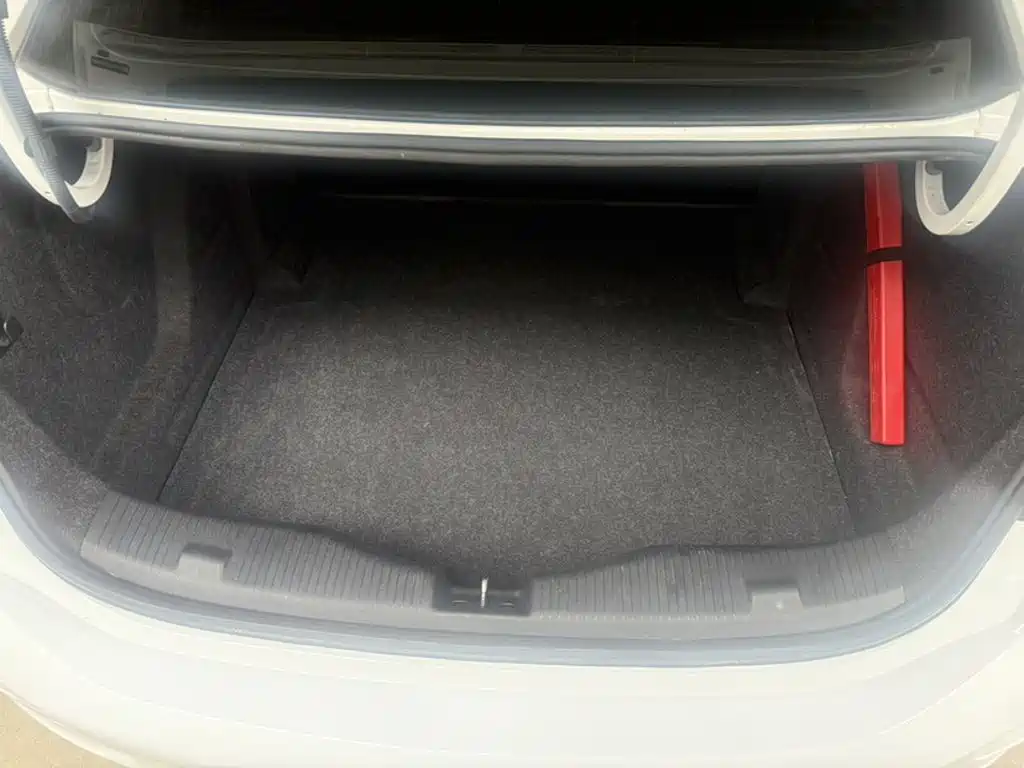 Chevrolet Cruze 2019 2018 Redline 320 Automatic Pioneer Edition