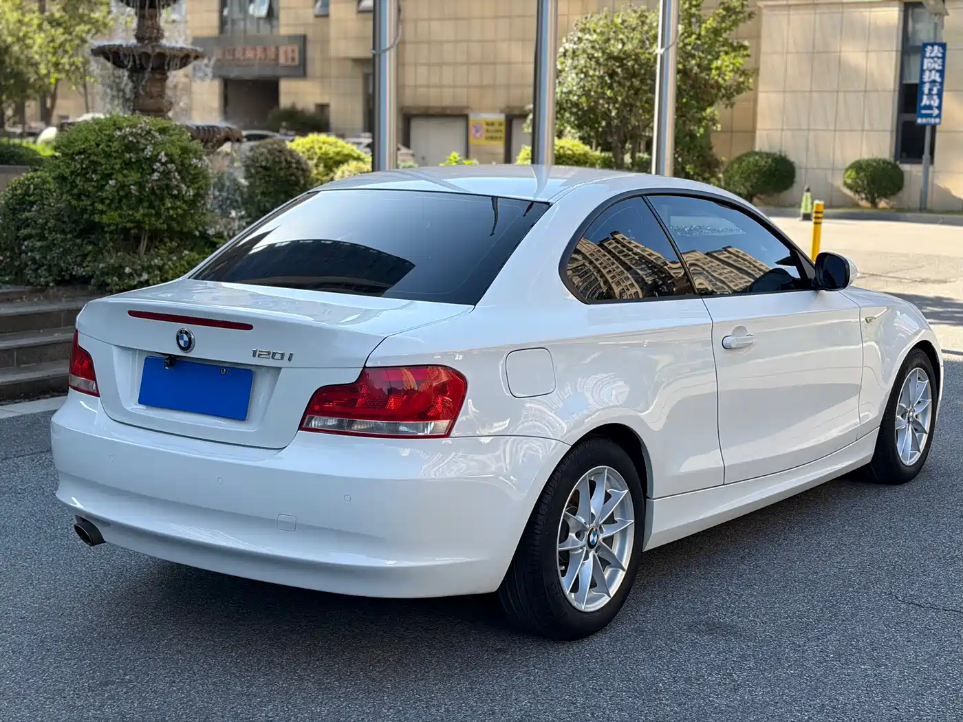 BMW 1 Series (Import) 2014 2011 120i Coupe