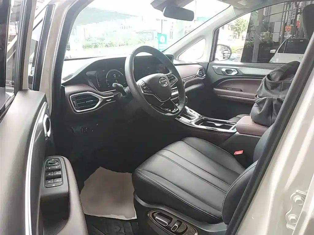 GAC Trumpchi Trumpchi M6 2023 PRO 270T DCT Luxury Edition фото 16