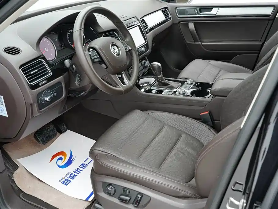 Volkswagen Touareg 2017 3.0TSI Explorer Edition фото 4
