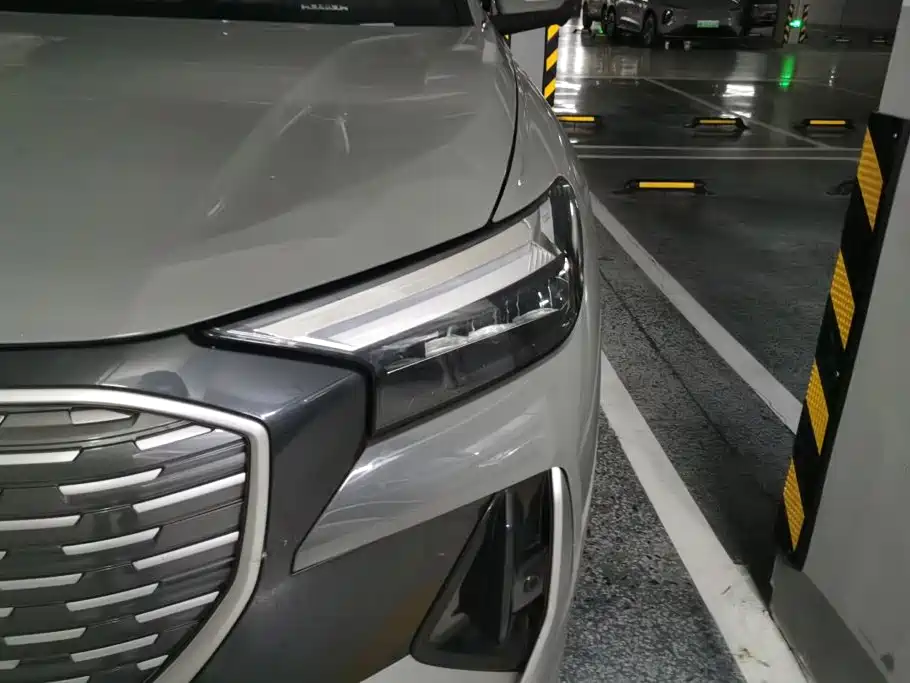 Audi Q4 e-tron 2025 2024 40 e-tron Pioneer Edition