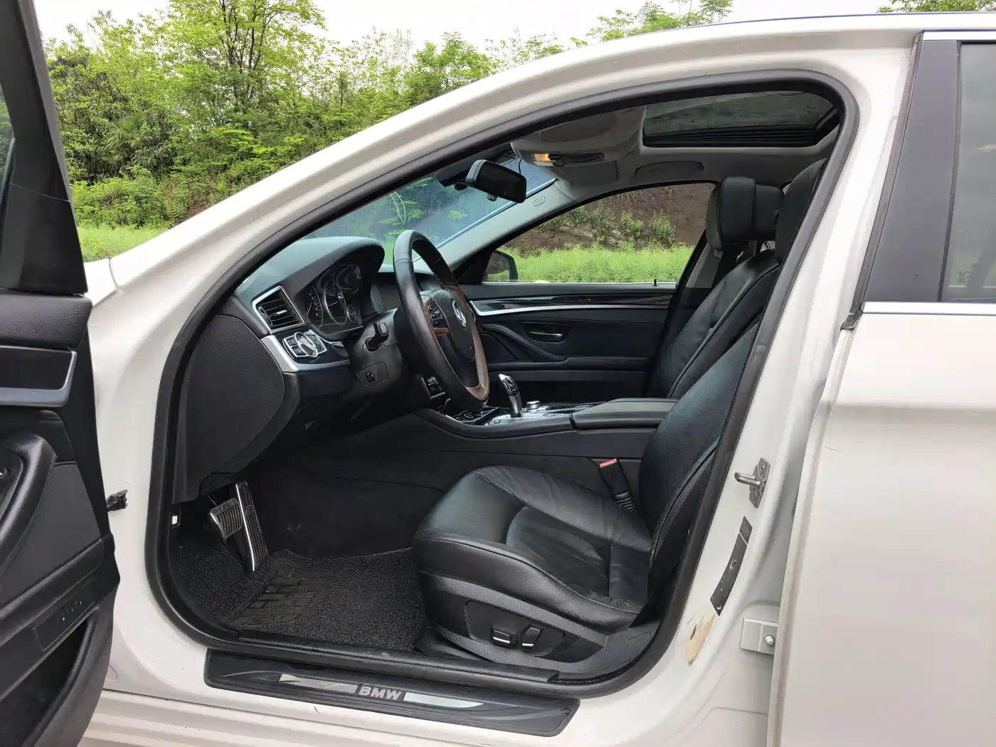 BMW 5 Series 2012 520Li Elegance фото 9