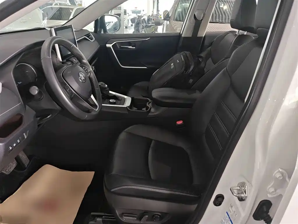 Toyota RAV4 Rongfang 2021 2.0L CVT 4WD Premium фото 15