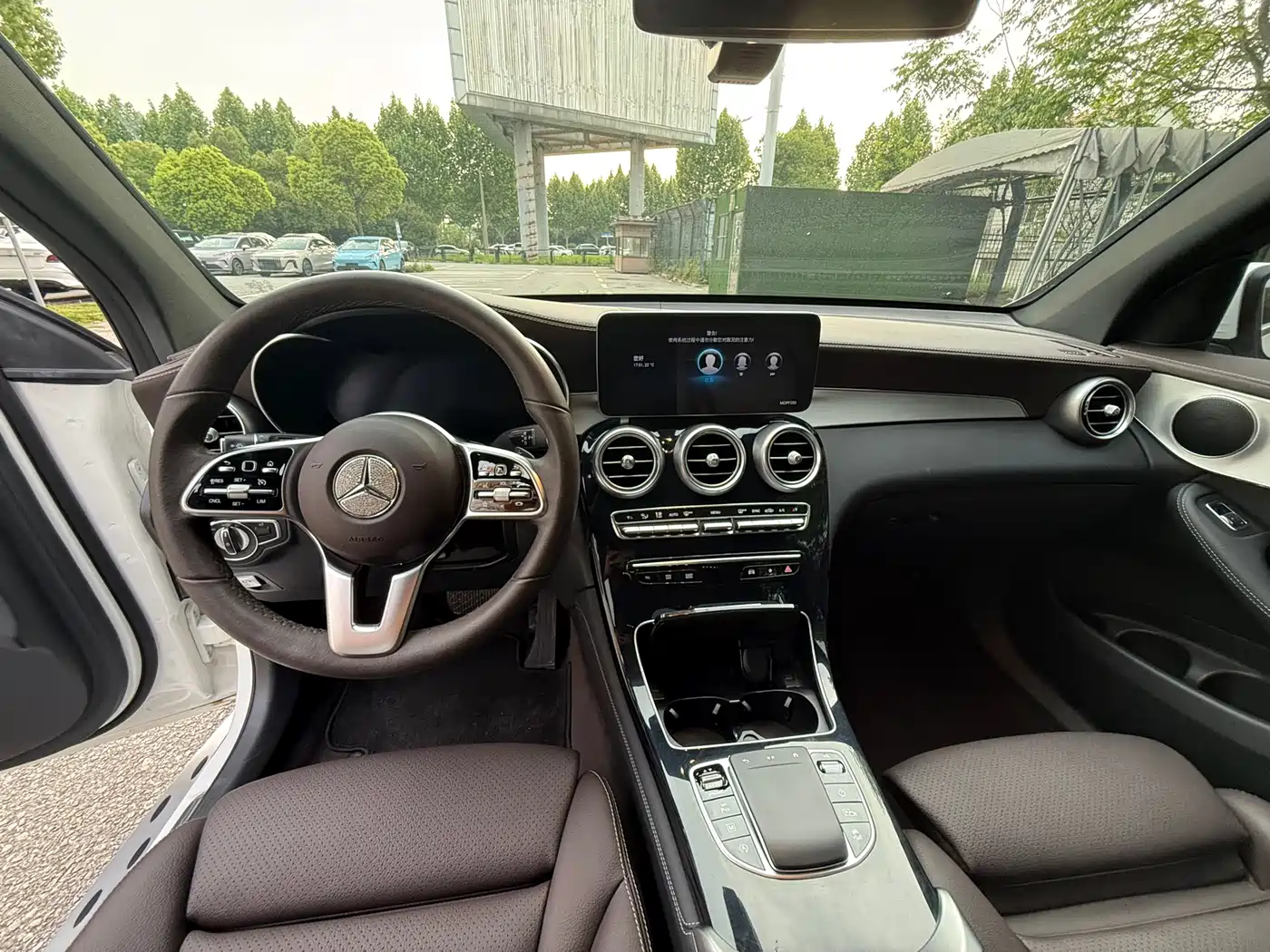 Mercedes-Benz GLC 2021 GLC 260 L 4MATIC Sporty фото 8