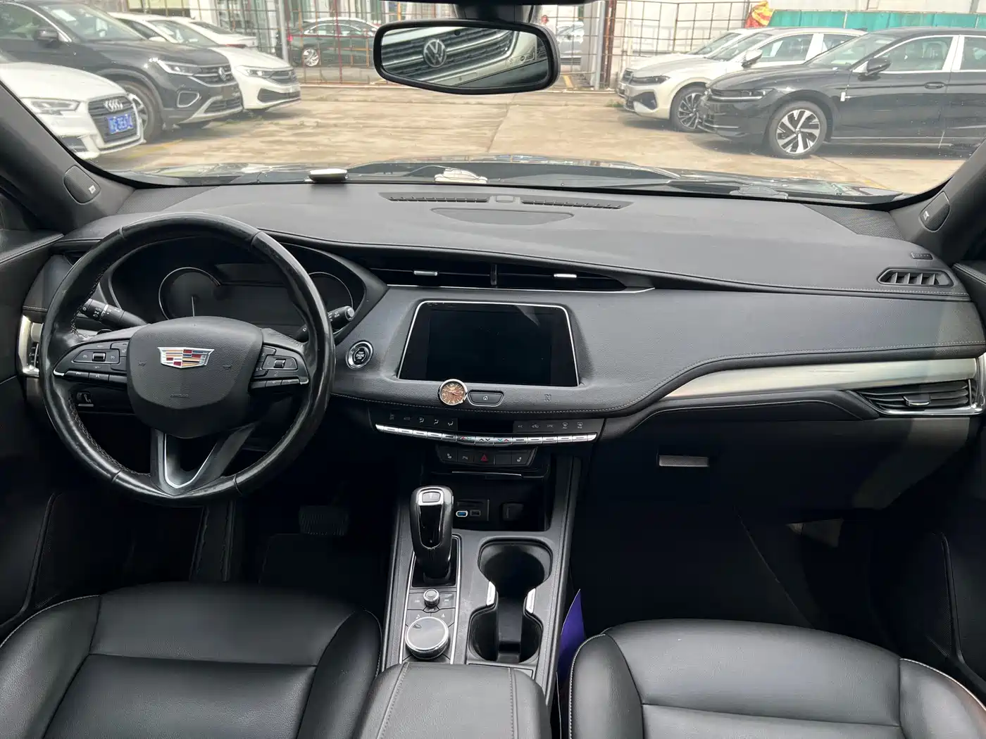 Cadillac XT4 2018 28T FWD Leading Edition фото 11