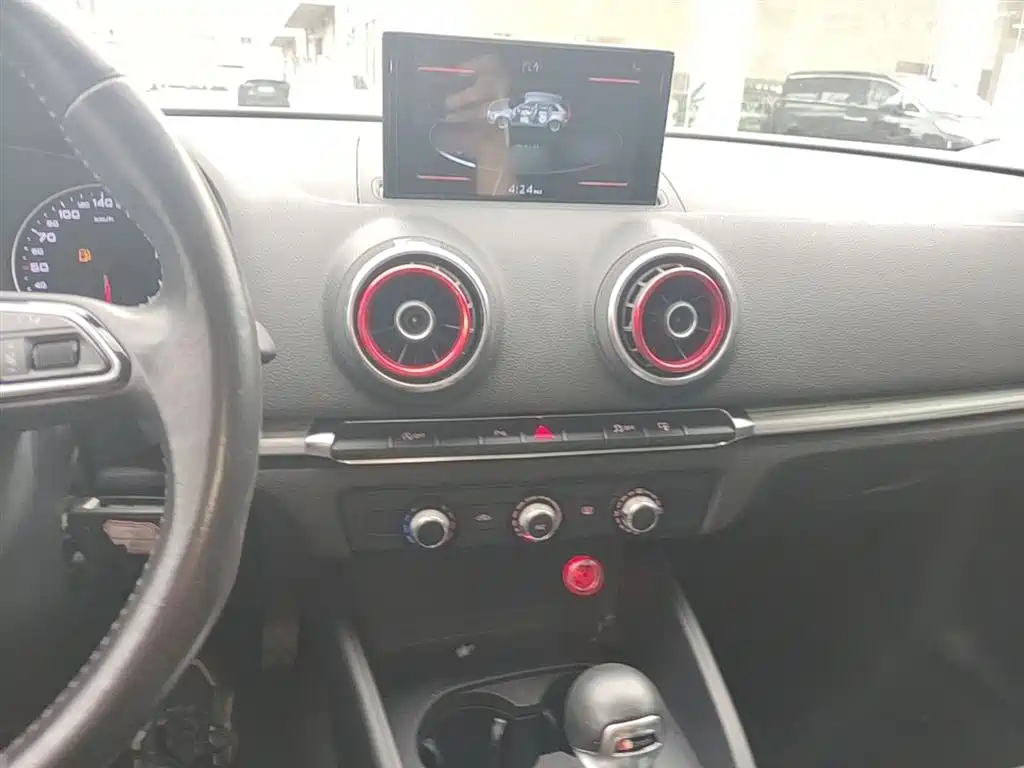 Audi A3 2016 Sportback 35 TFSI Leadership фото 10