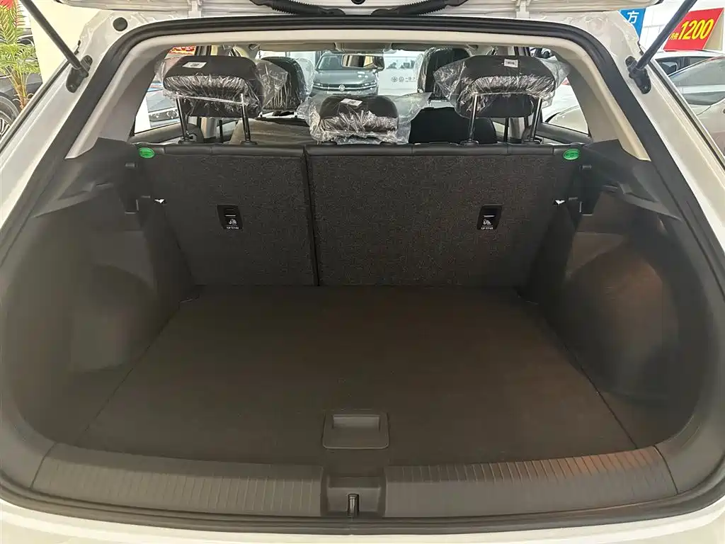 Volkswagen T-ROC 2025 Facelift 280TSI DSG 2WD Time Edition фото 35