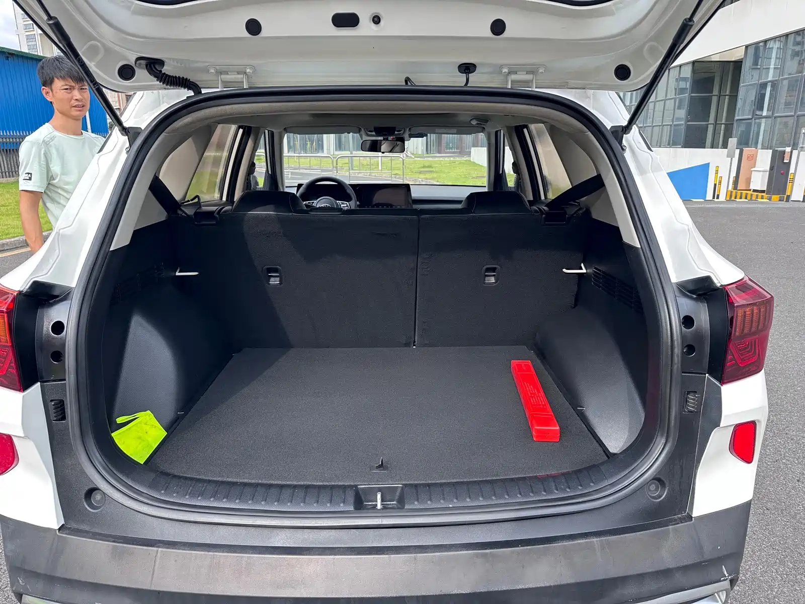 Фото 14 - Kia KX3