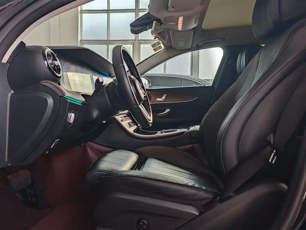 Mercedes-Benz E-Class 2020 E 260 L фото 24