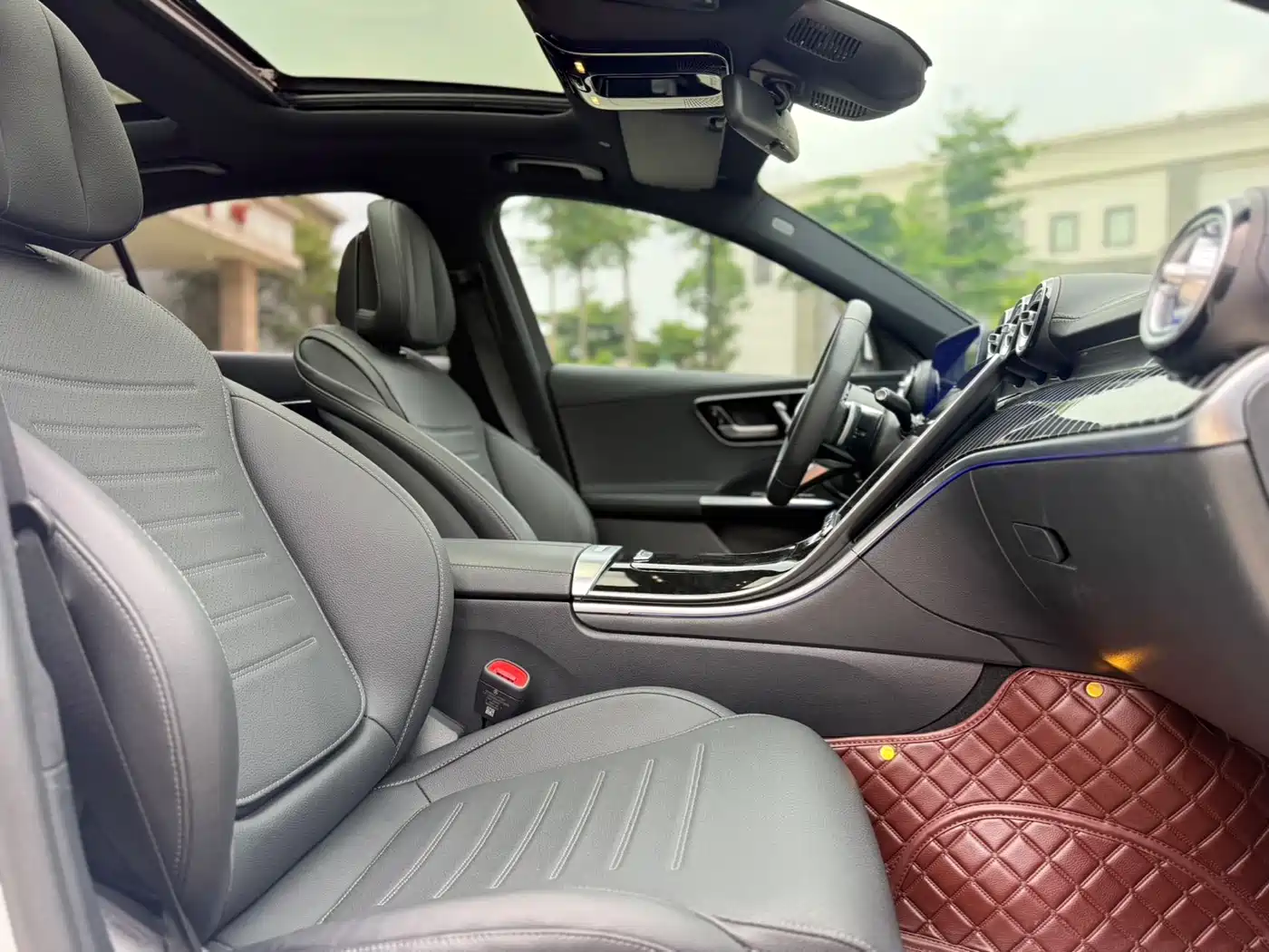Mercedes-Benz C-Class 2023 Facelift C 260 L Sport Edition фото 13