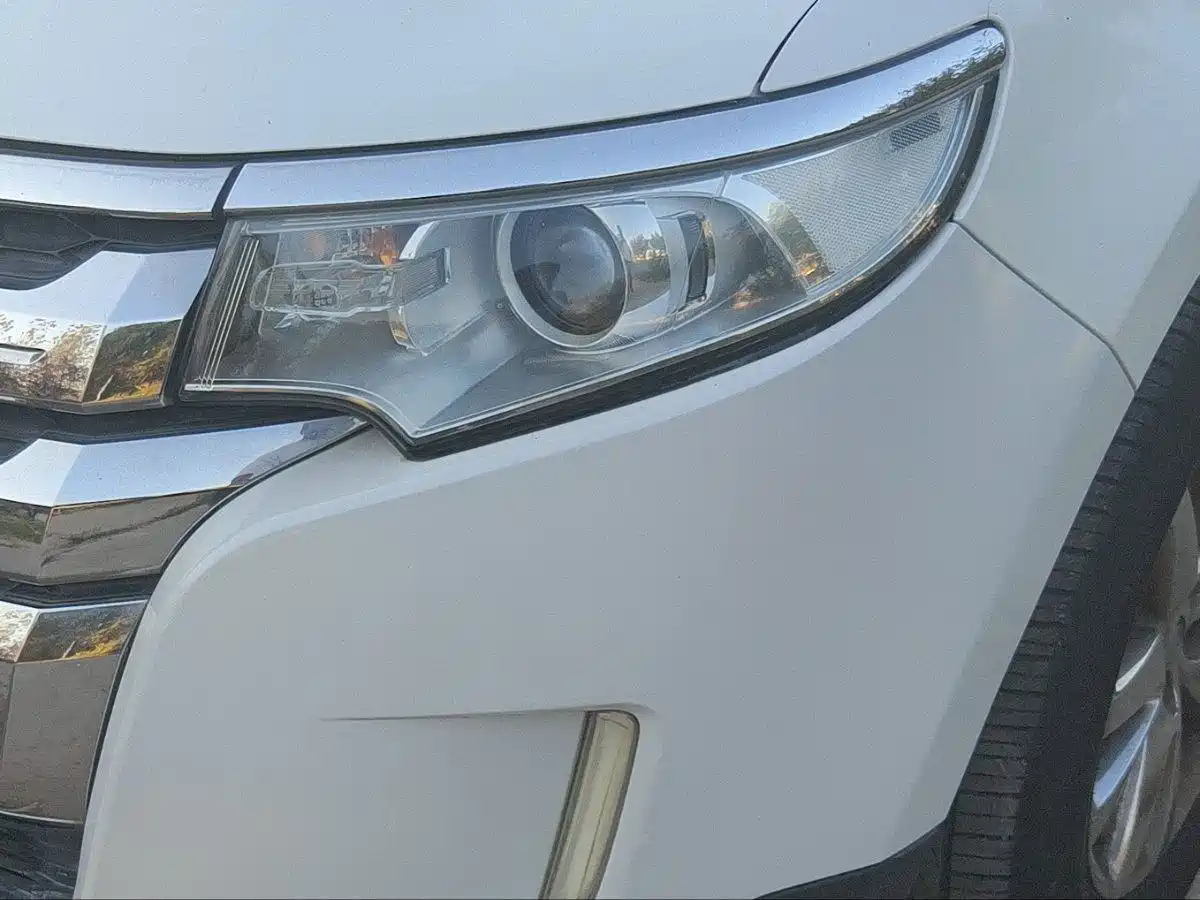 Ford Edge (Import) 2014 2012 2.0T Prestige