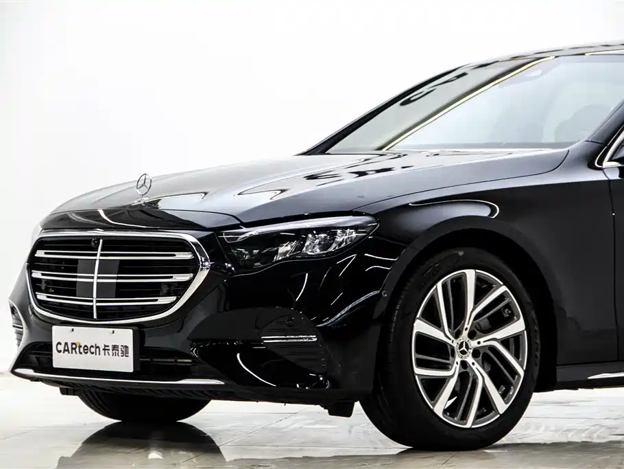 Mercedes-Benz E-Class 2024 E 300 L Fashion фото 4