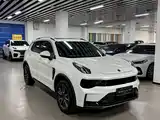 Фото 3 - Lynk & Co 01