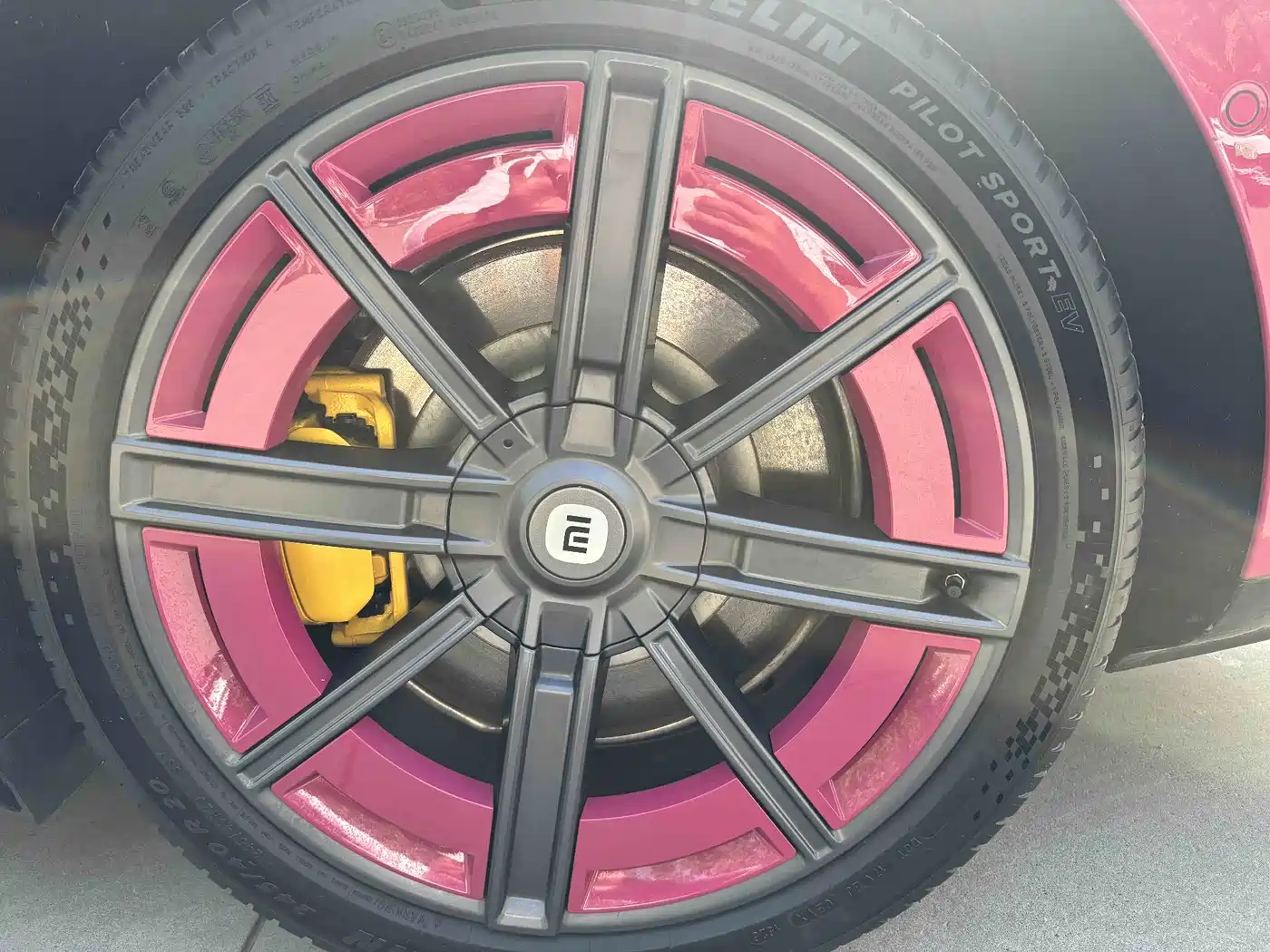 XIAOMI CAR XIAOMI SU7