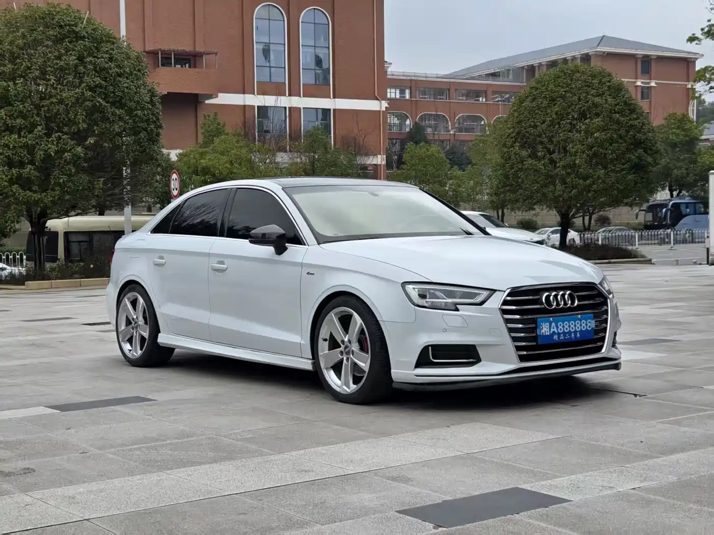 Audi A3 2019 Limousine 40 TFSI Style China V фото 4