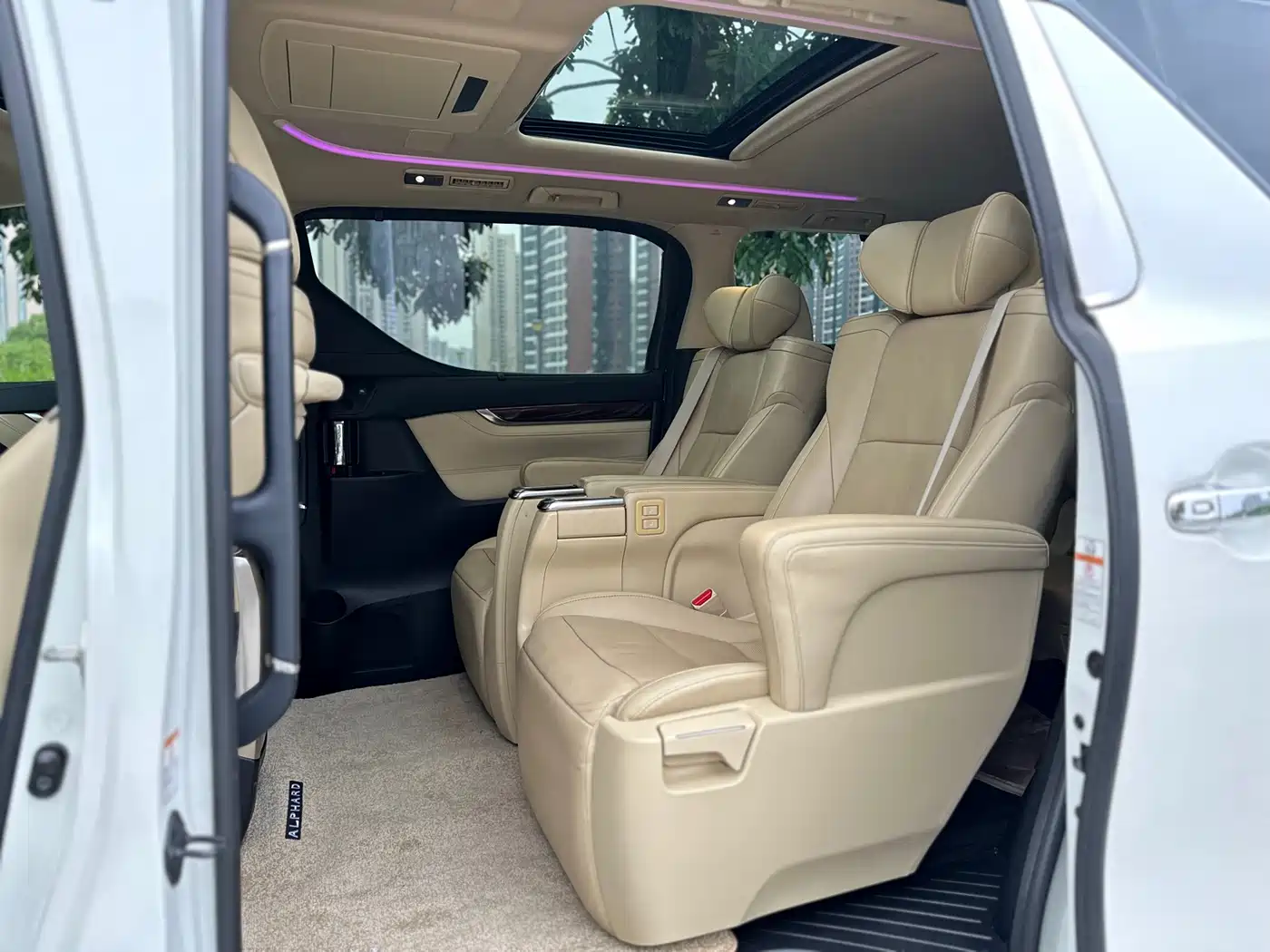 Toyota Alphard 2015 3.5L Luxury Edition фото 6