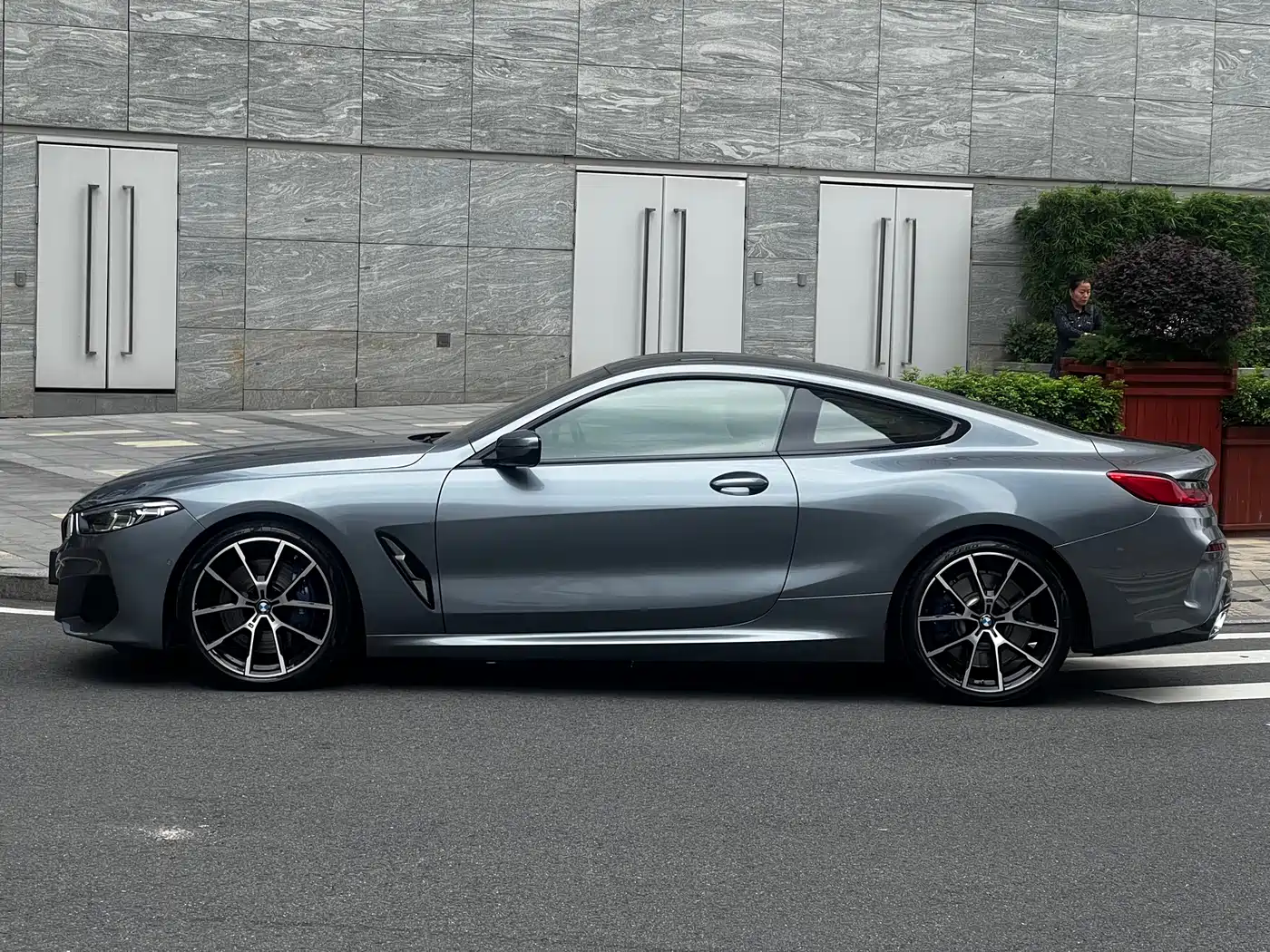 BMW 8 Series 2021 840i 2-door Coupe M Sport Package фото 4