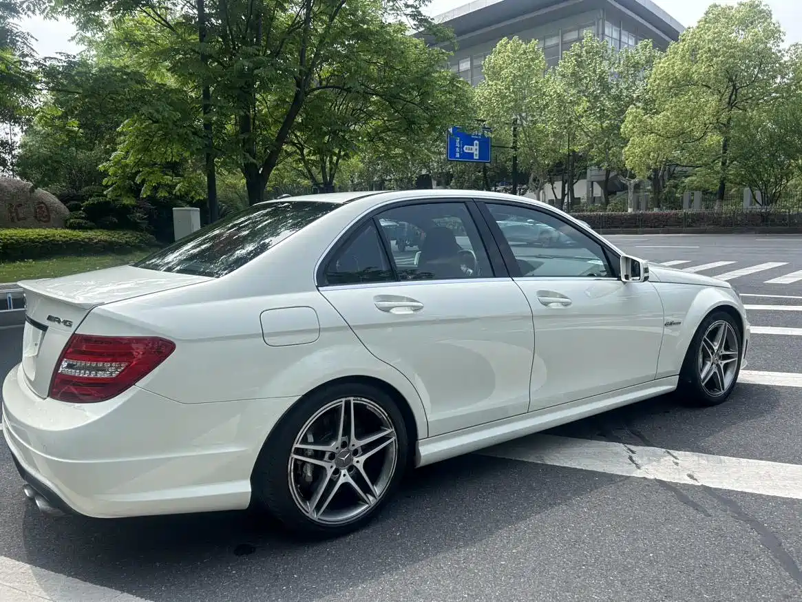 Mercedes-Benz C-Class AMG 2012 AMG C 63 Sport фото 2