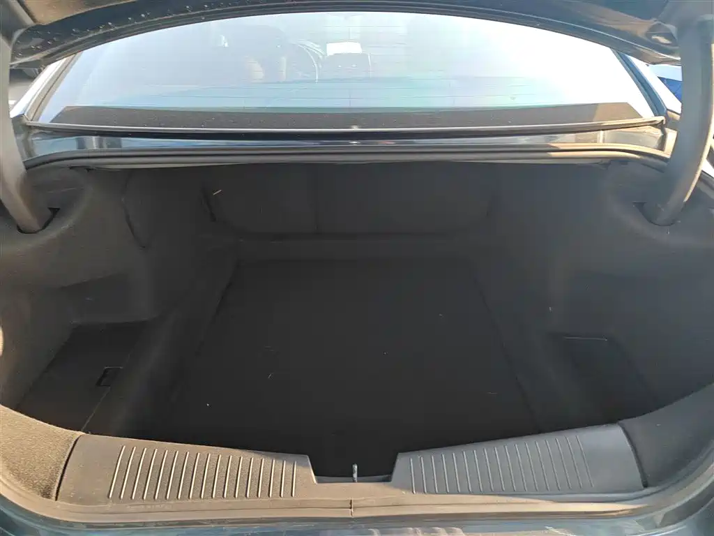 CADILLAC CT4