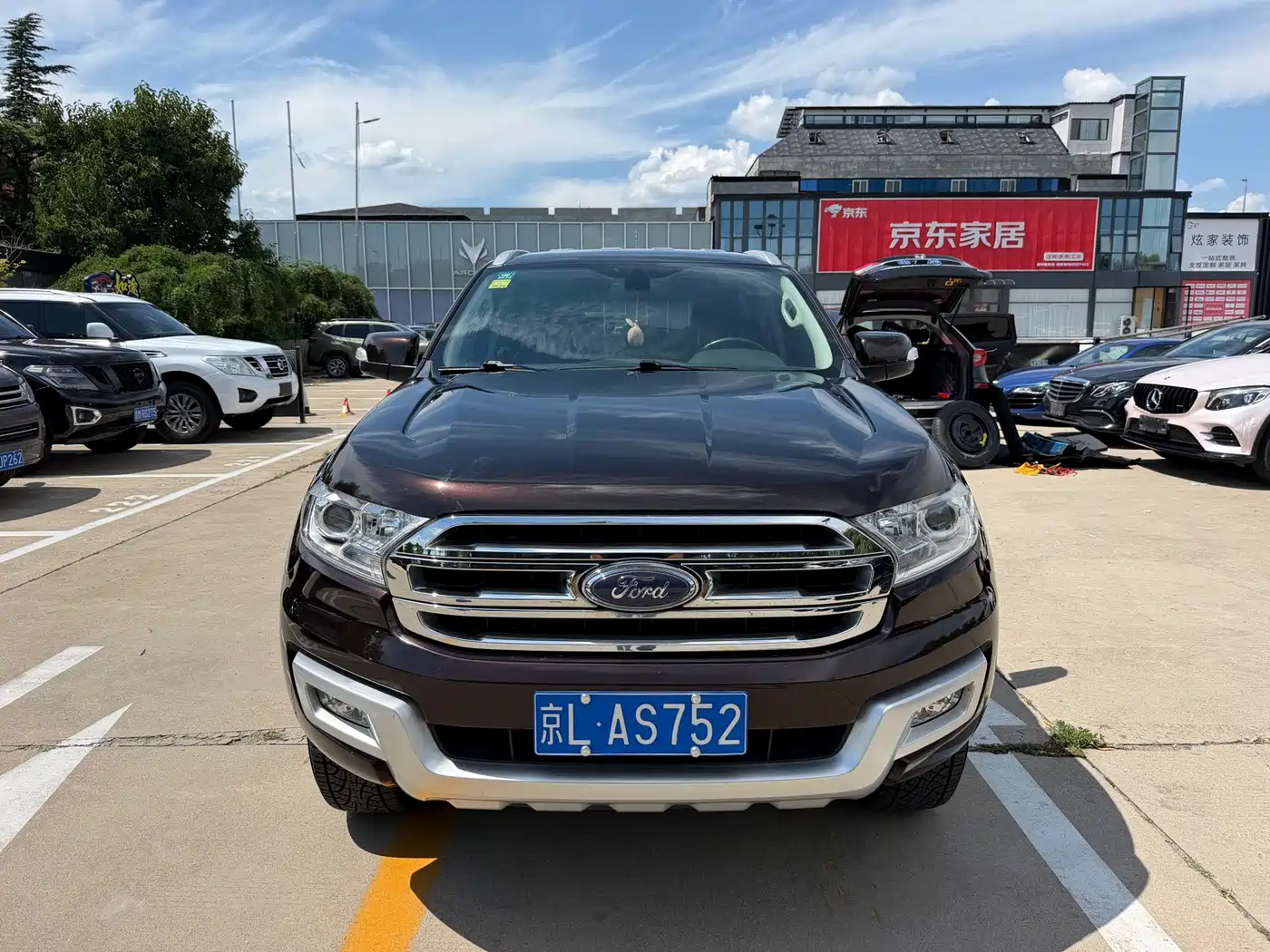 Фото 1 - Ford Everest