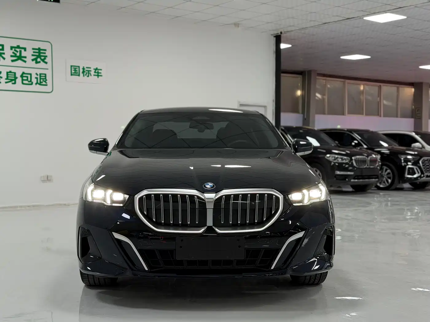BMW 5 Series 2024 525Li M Sport Package фото 2