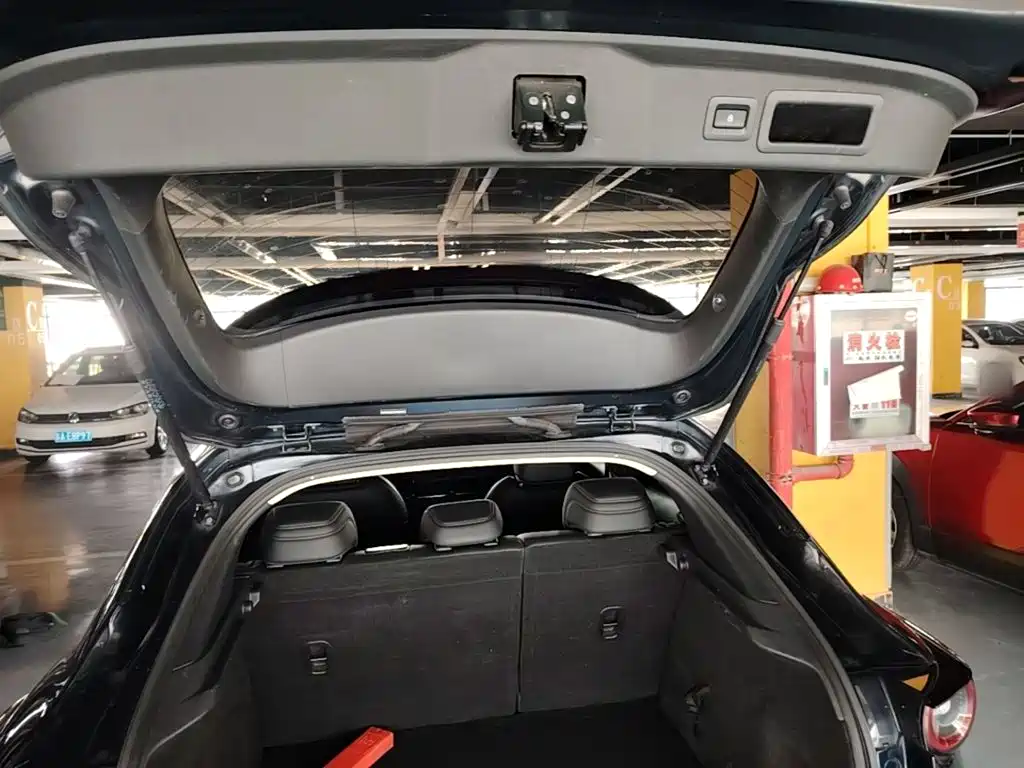 Photo 19 - Mazda CX-30