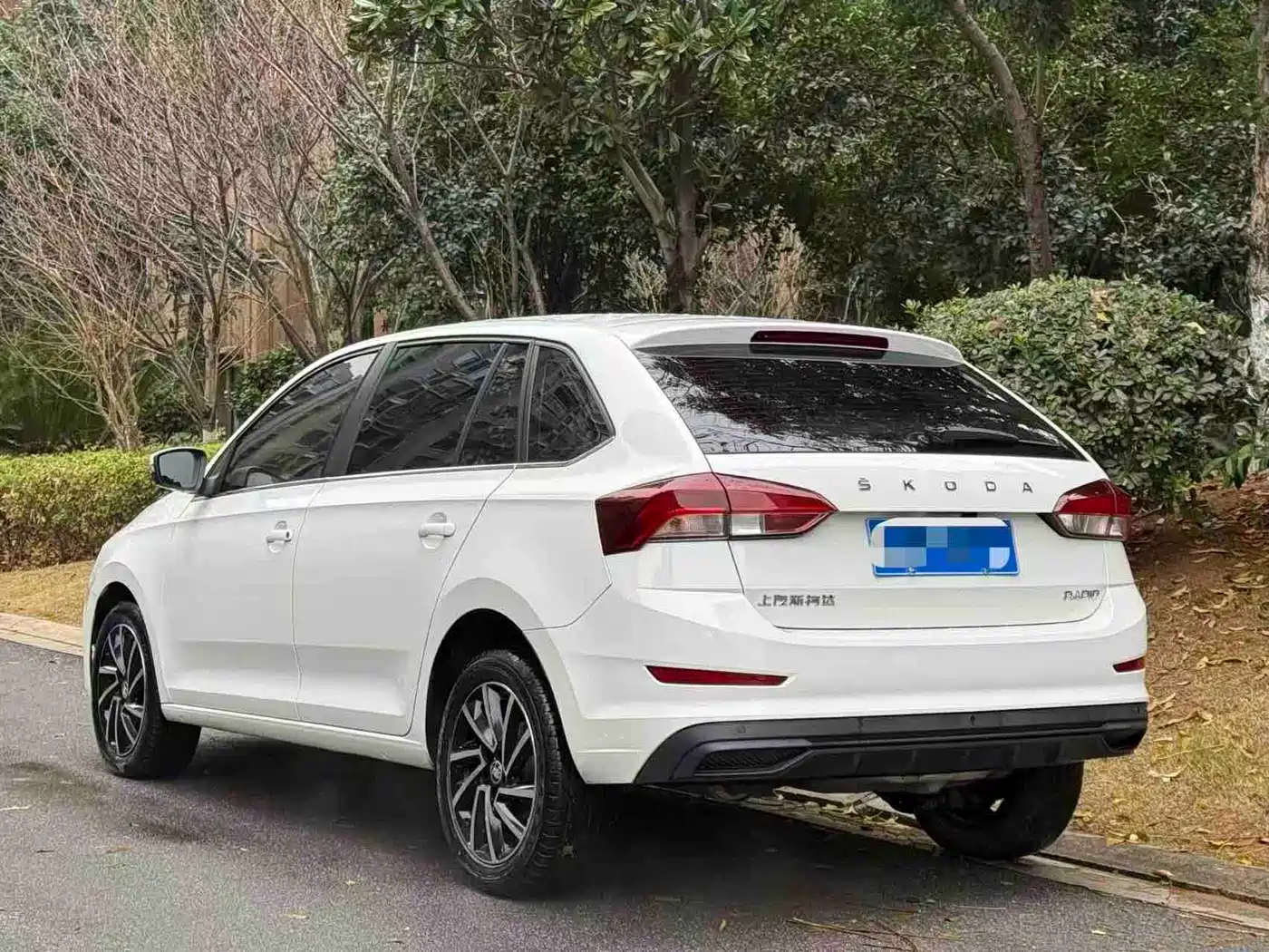 Škoda Skoda Rapid Spaceback 2020 1.5L Auto Comfort фото 5