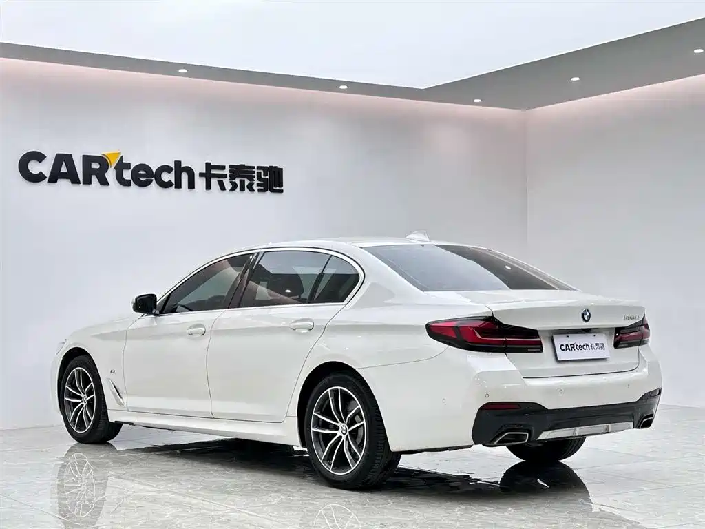 BMW 5 Series 2021 525Li M Sport Package фото 3