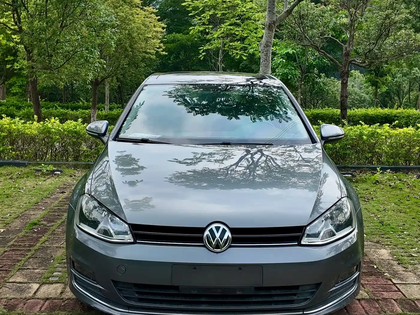Volkswagen Golf 2014 1.6L Automatic Fashion Edition фото 2