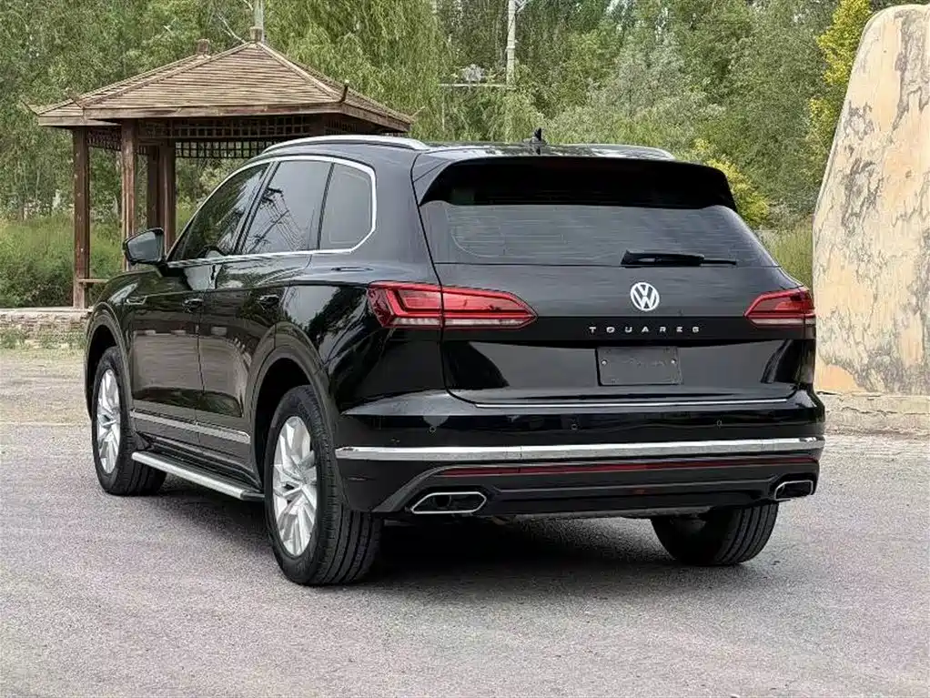Volkswagen Touareg 2019 2.0TSI Sharp Wing Edition China V фото 4