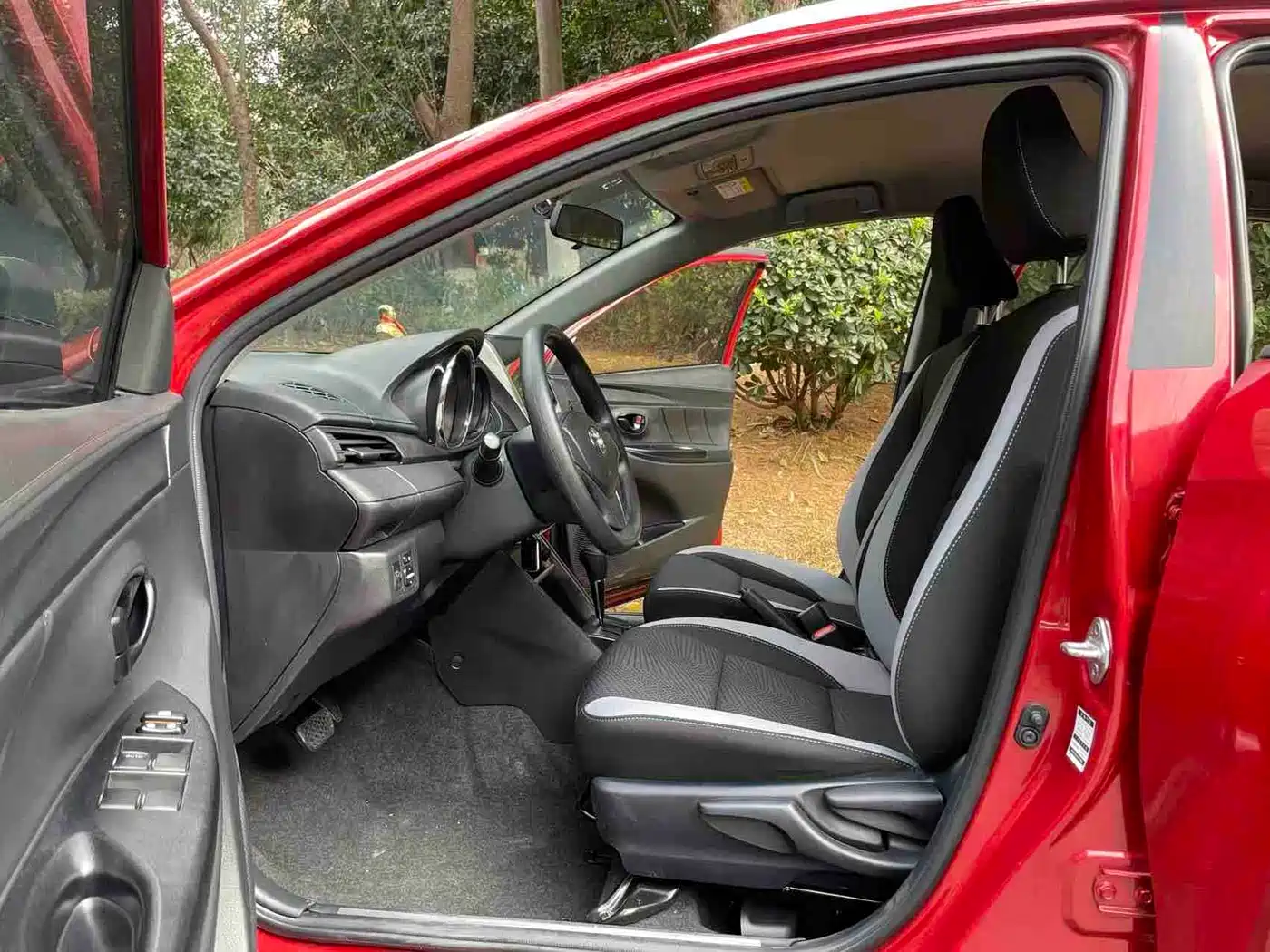 Toyota YARiS L Zhi Xuan 2020 Zhi Xuan X 1.5L CVT Leading фото 6