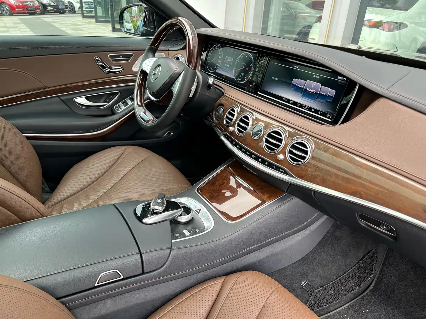 Mercedes-Benz S-Class 2017 S 400 L фото 21