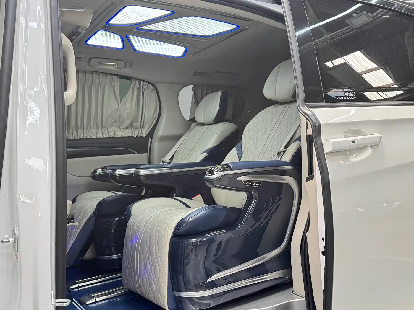 Buick GL8 2020 Model ES Landglory 653T Comfort фото 8