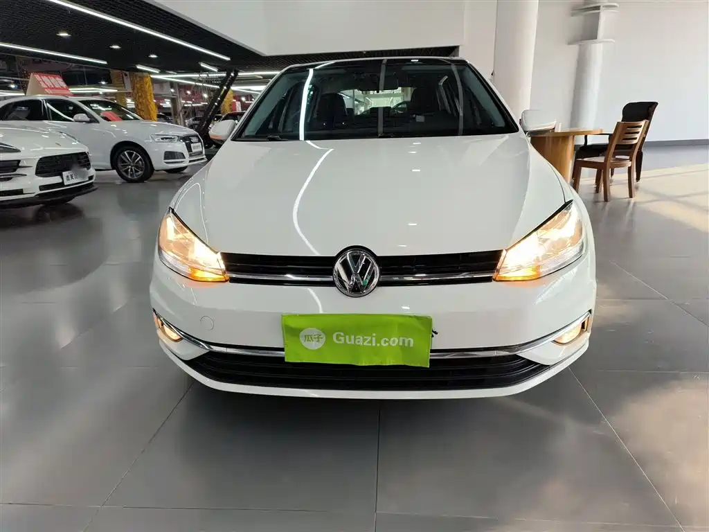 Volkswagen Golf 2018 1.6L Automatic Comfort фото 3