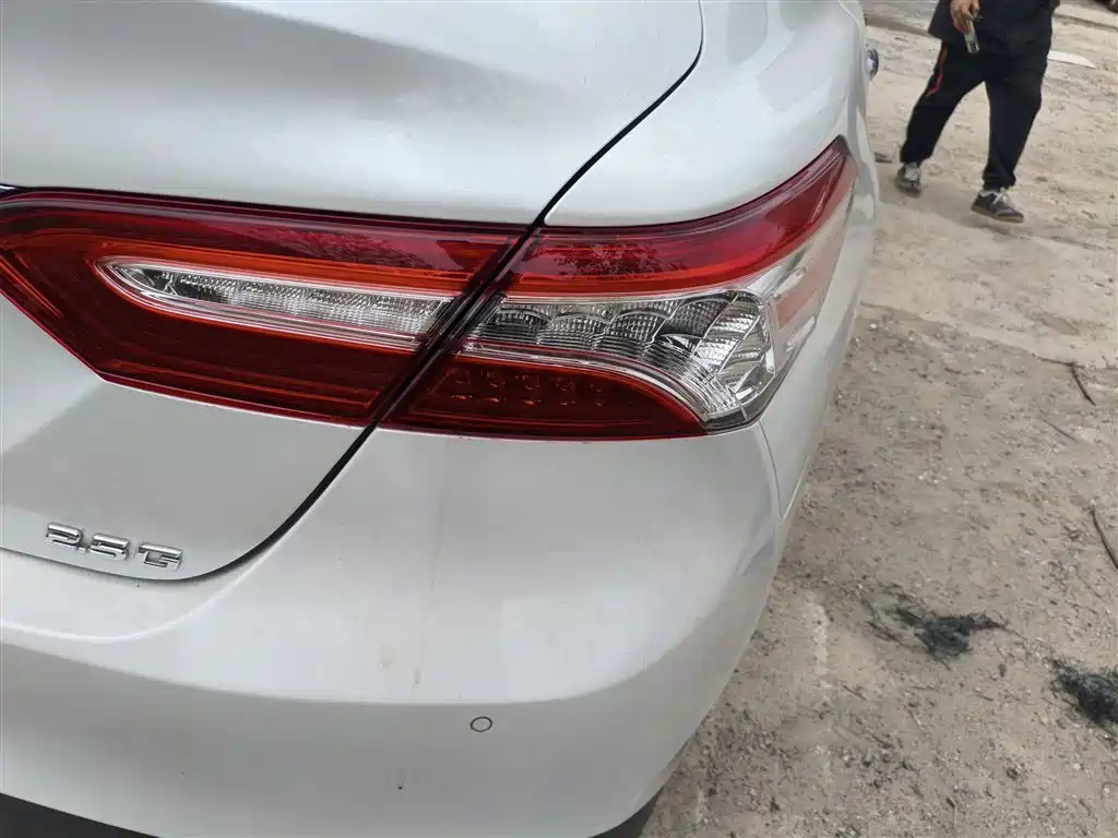 Toyota Camry 2021 2.5G Luxury Edition фото 8