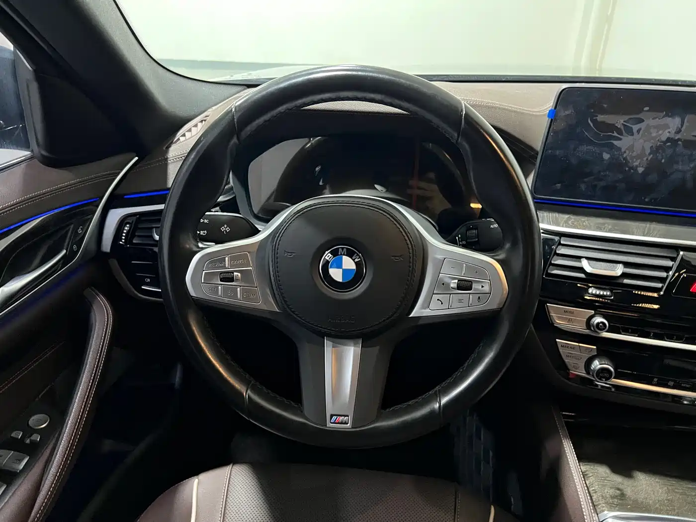 BMW 5 Series 2022 525Li M Sport Package фото 12