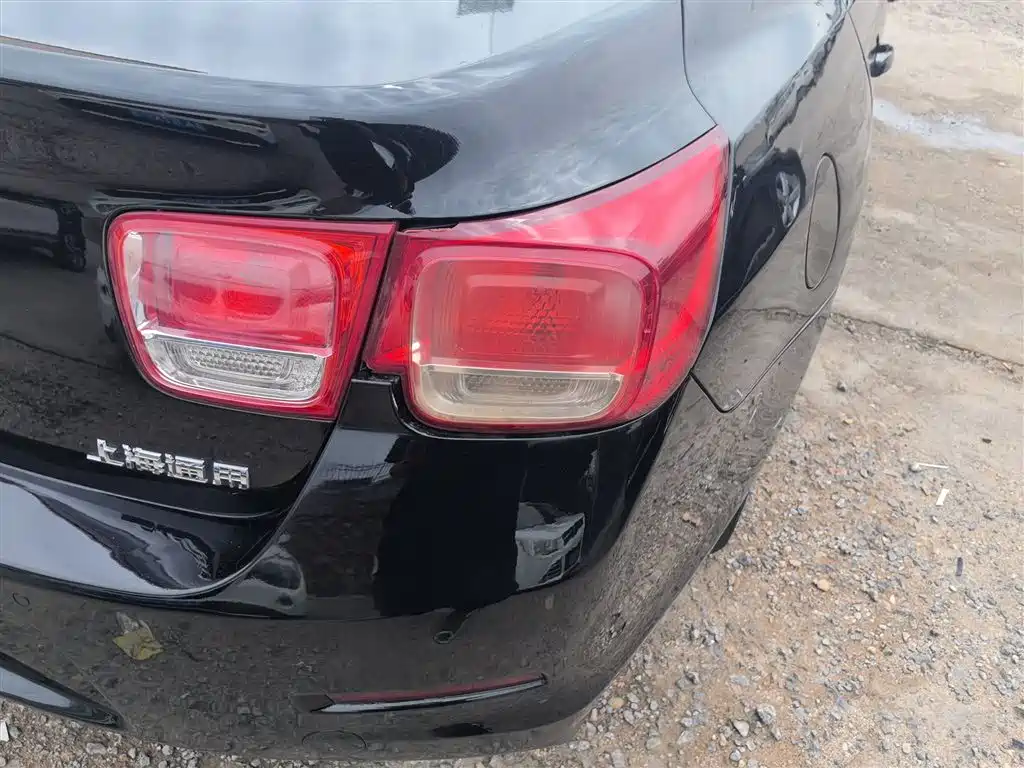 Chevrolet Malibu 2014 2.0L Automatic Comfort фото 8