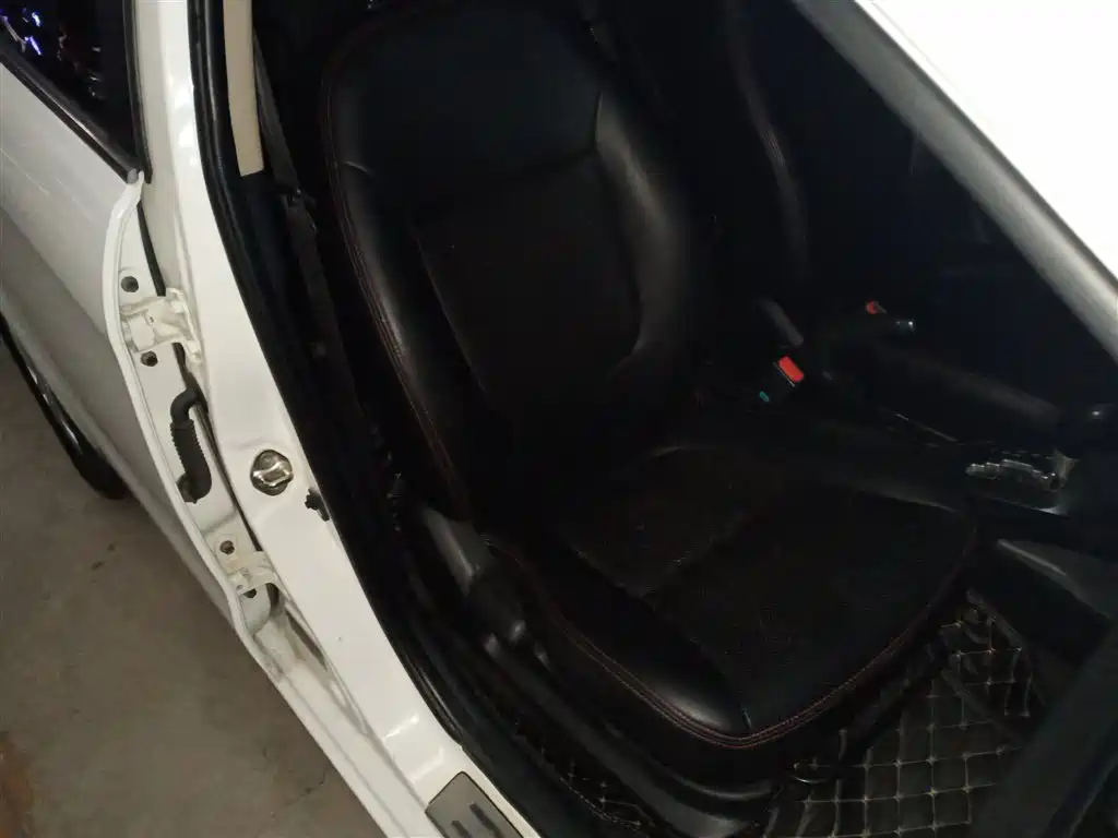 Kia K2 2015 Sedan 1.4L AT GLS фото 16