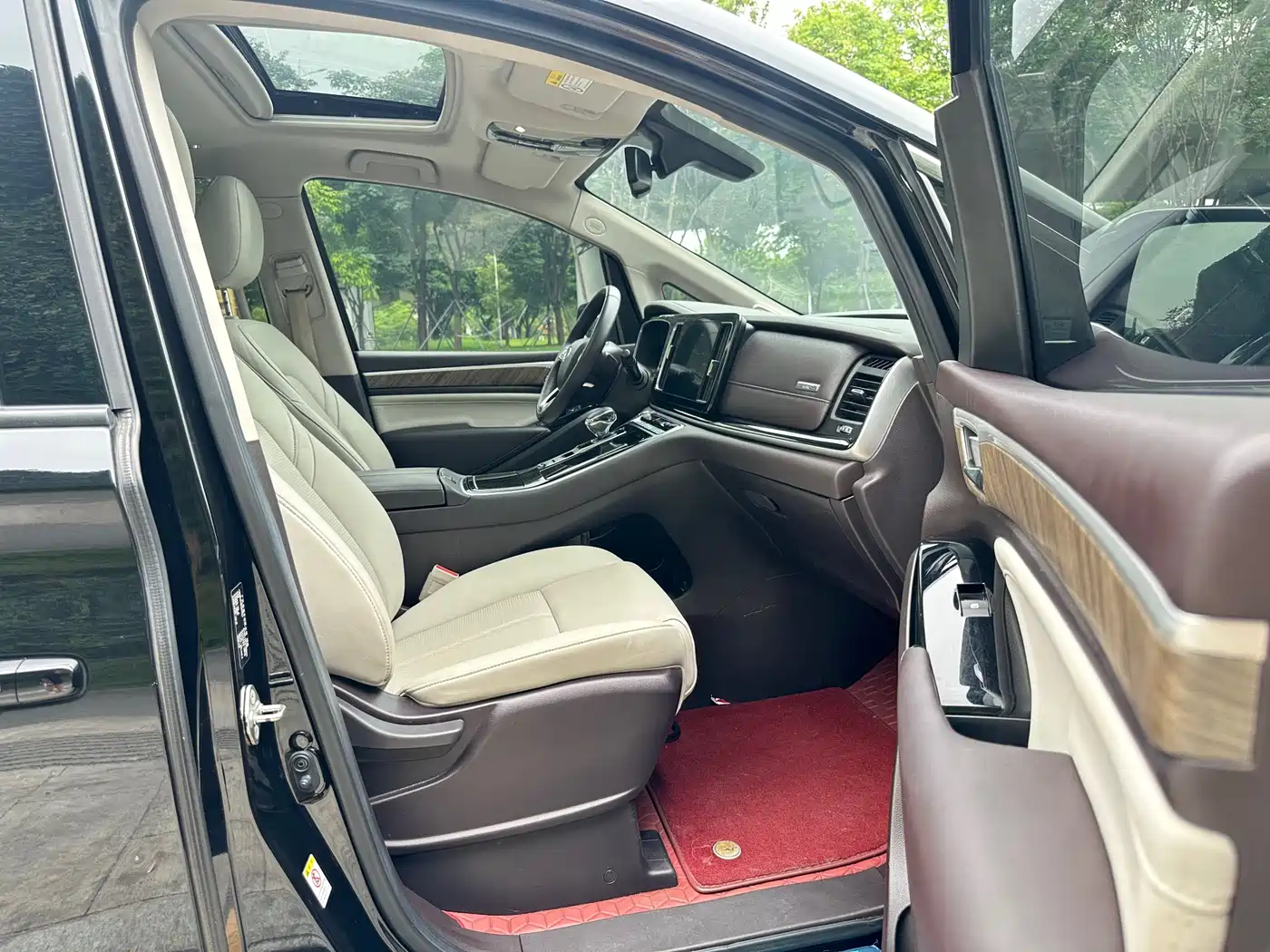 GAC Trumpchi Trumpchi M8 2021 Leading Show Series 390T Prestige Edition фото 16