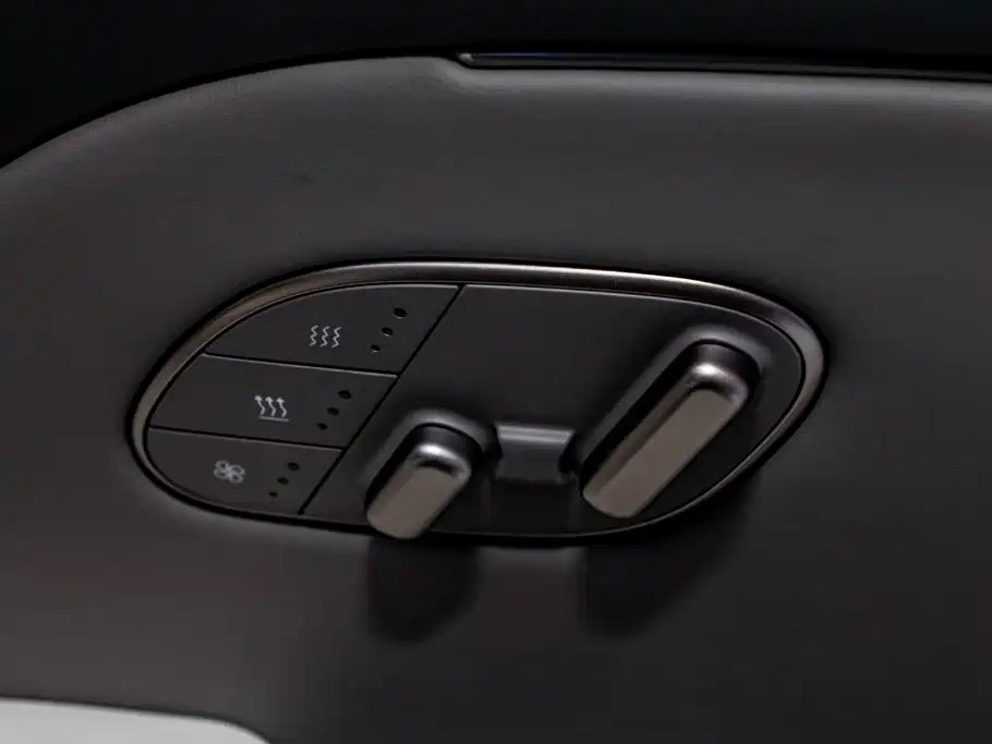 IM Motors IM LS8 2026 2026 Model Base Version 5-seater