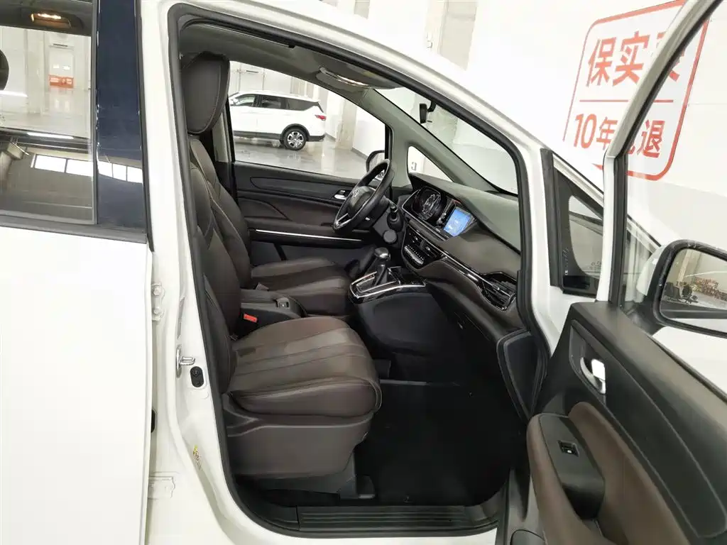 GAC Trumpchi Trumpchi M6 2019 270T Automatic Premium (6-seater) China V фото 23