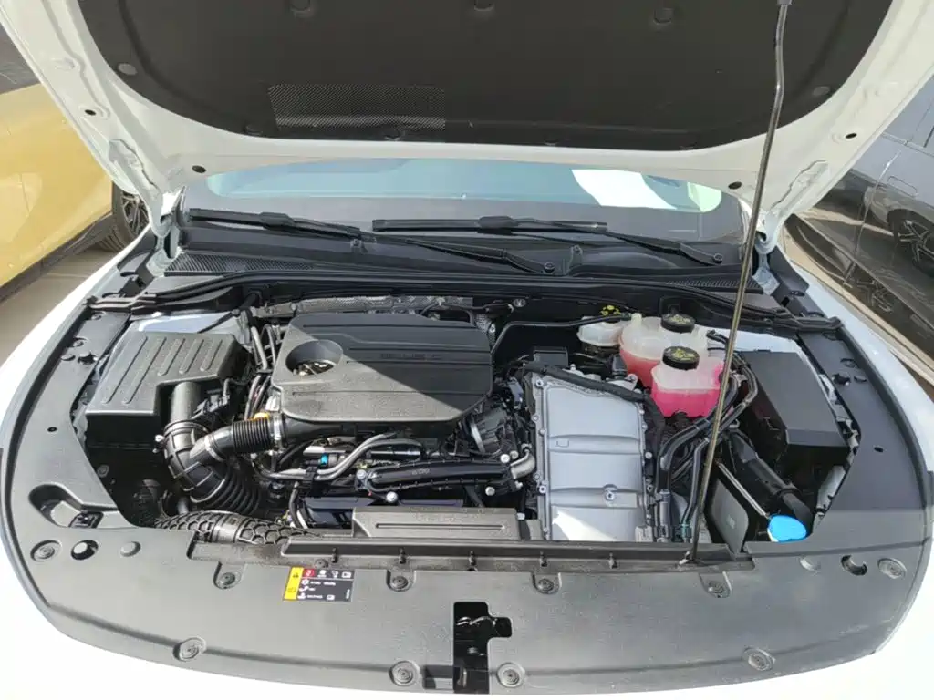 Фото 20 - Roewe D7