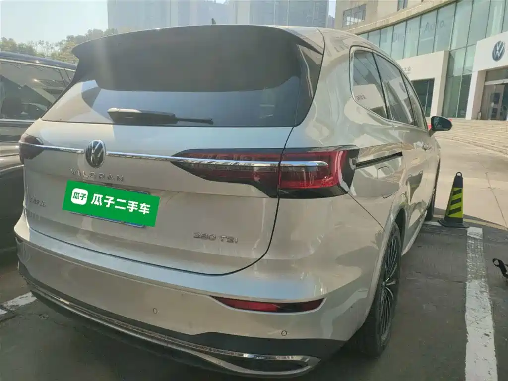 Volkswagen Viloran 2020 380TSI Premium фото 23
