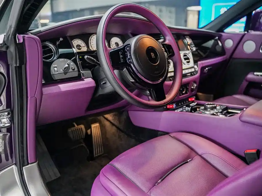 Rolls-Royce Wraith 2018 6.6T Standard фото 2