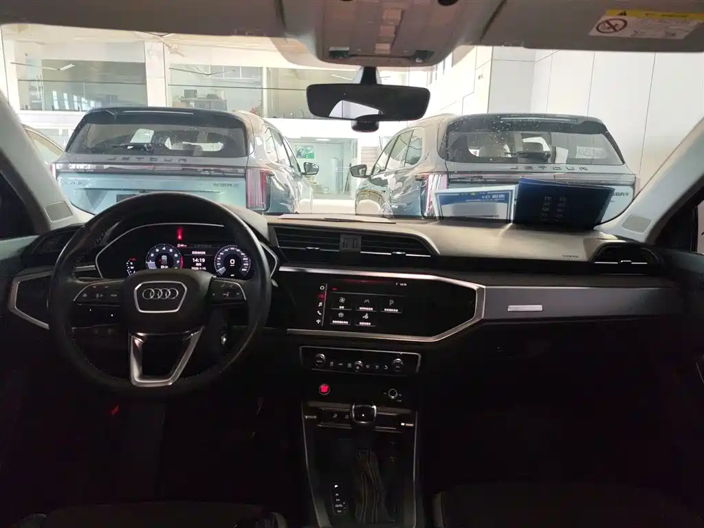 Audi Q3 2019 35 TFSI Progressive Sport фото 10