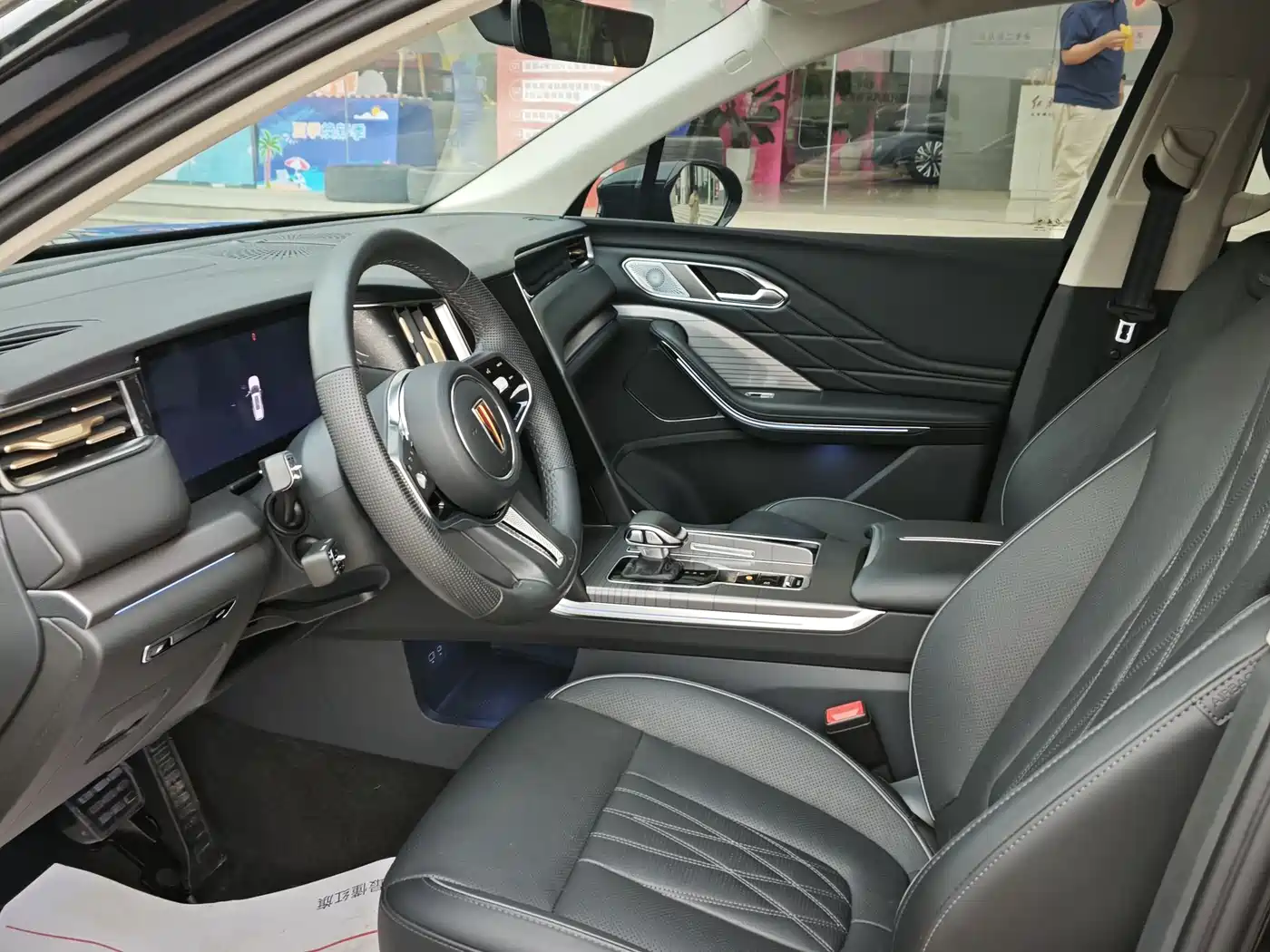 Hongqi HS7 PHEV 2024 2.0T PHEV AWD Qichang Edition 7-seater фото 8