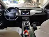 Фото 6 - Geely Binrui
