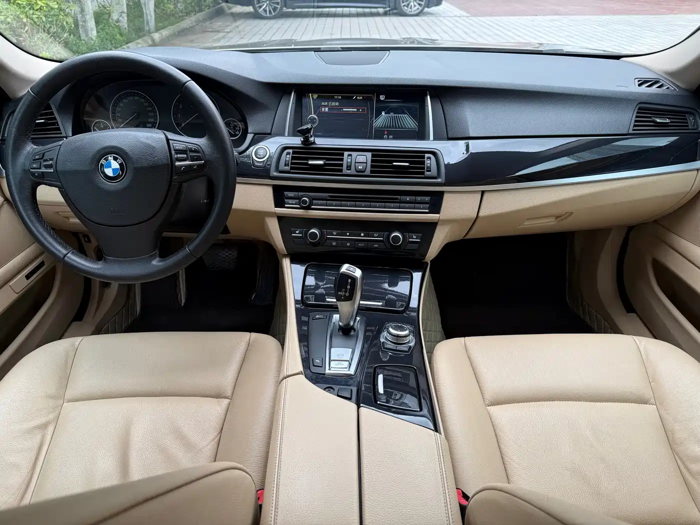 Photo 11 - BMW 5 Series