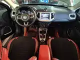Фото 10 - Jeep Compass